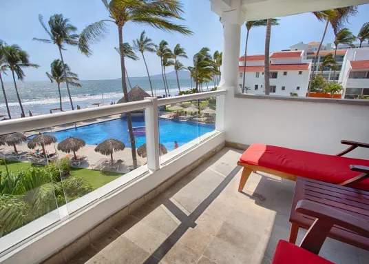 Emotions Select One-bedroom Suite Oceanfront